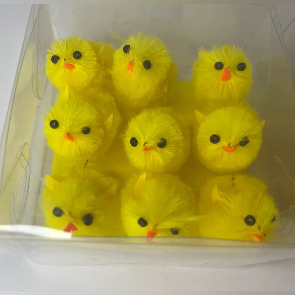 🥕 Easter Bunny and Yellow Chicks - Tan plush bunnies with carrot, NWT